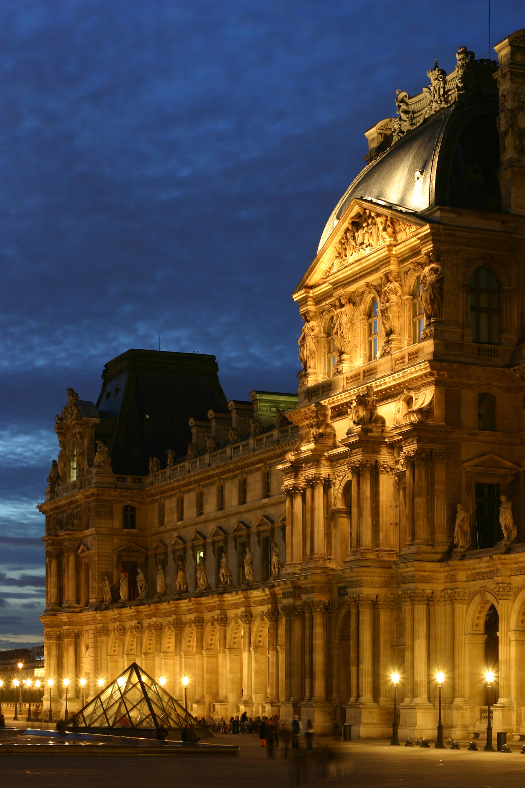 Le metamorfosi del Museo del Louvre